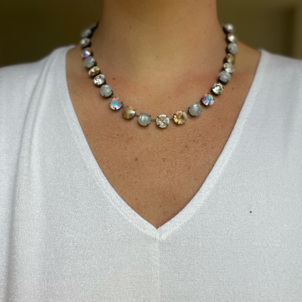 Sabika Ladies Lunch Manhattan Necklace